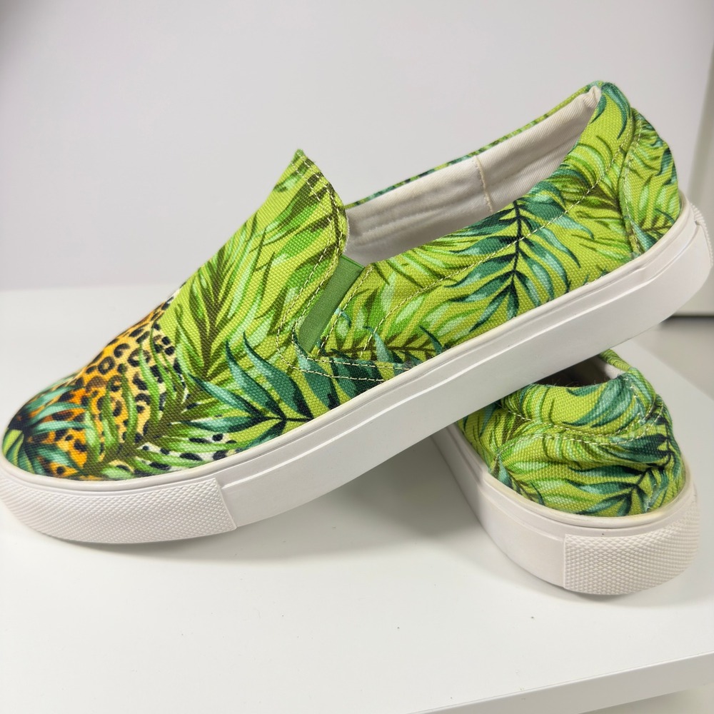 CowCow Tropical Leopard Slip On Sneakers Womens 9.5 Green Jungle Canvas Shoes